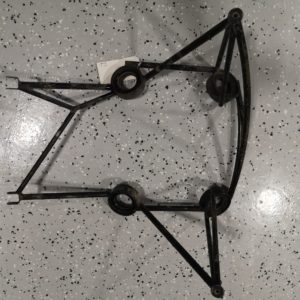 ENGINE MOUNT
