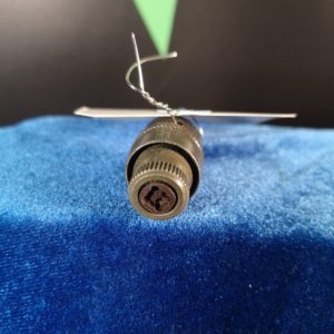 CANNON PLUG
