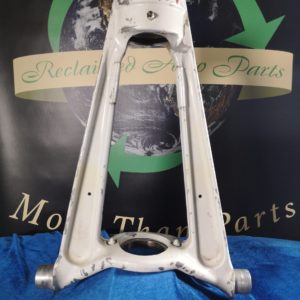 TRUNION ASSY (NOSE GEAR)  EQUIPED WITH LARGE LUG 1.31" DIAMETER, CASTING 2014