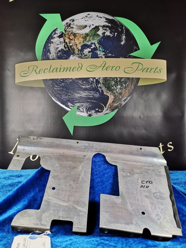 SHIELD - RUDDER BAR (R/H)