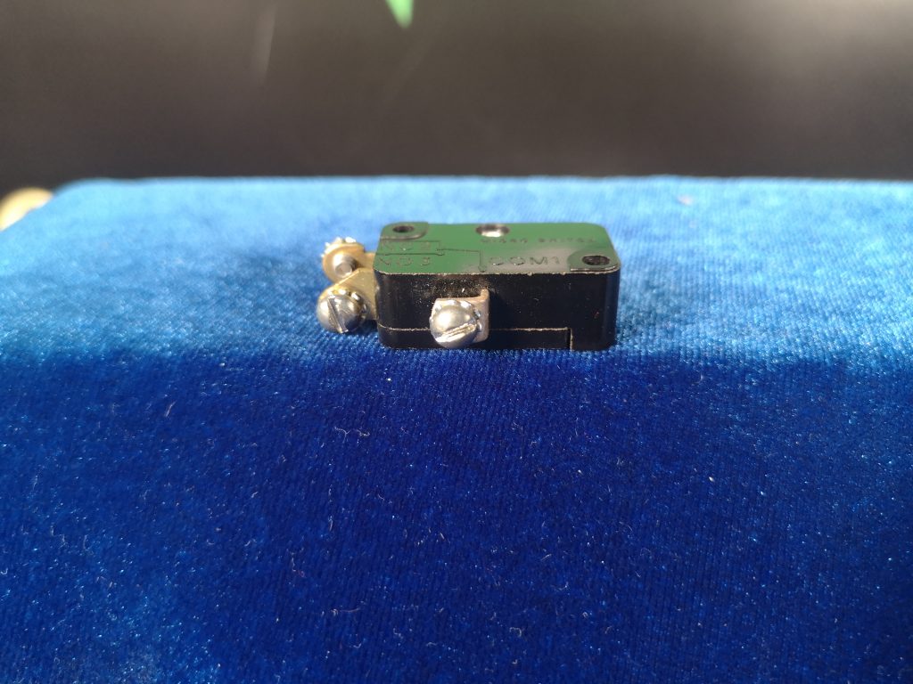 TAIL WHEEL SWITCH (DHC3)