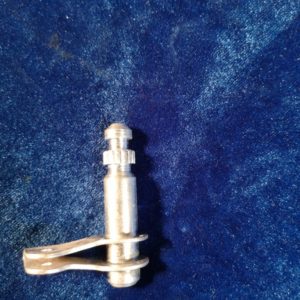 SHAFT ASSY DOOR LATCH R/H