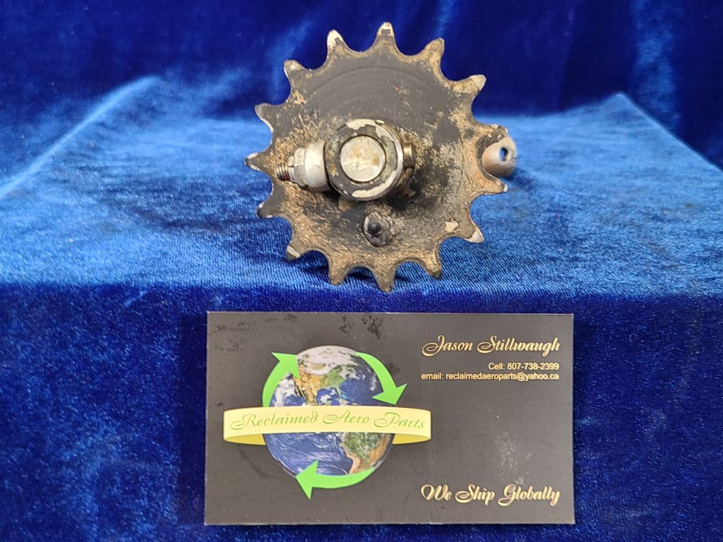 U-JOINT WITH SPROKET