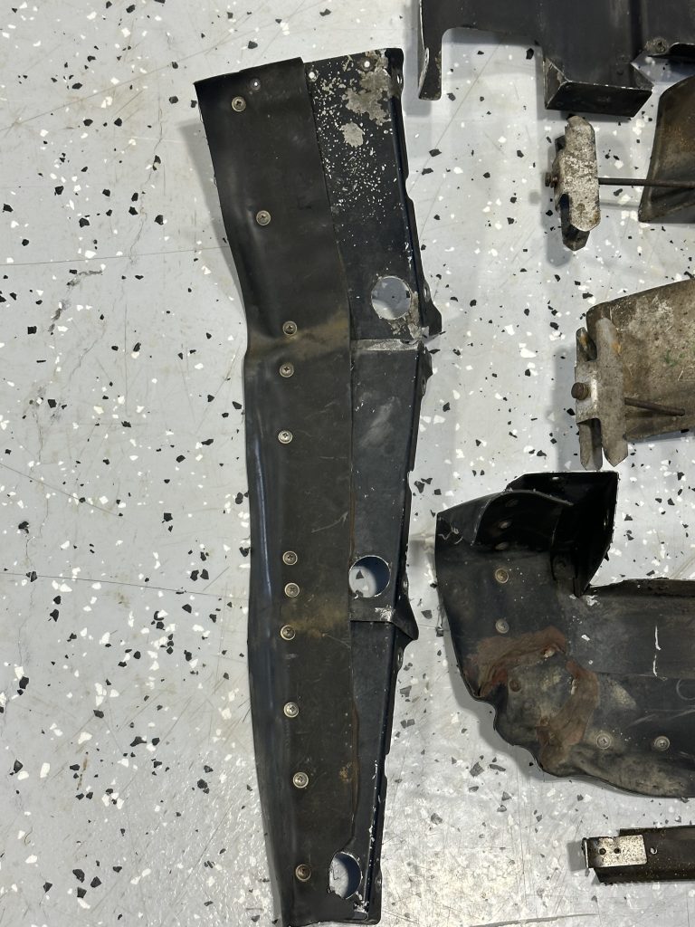 BAFFLE SET - ENGINE (CONTINENTAL 0-470R) COMPLETE