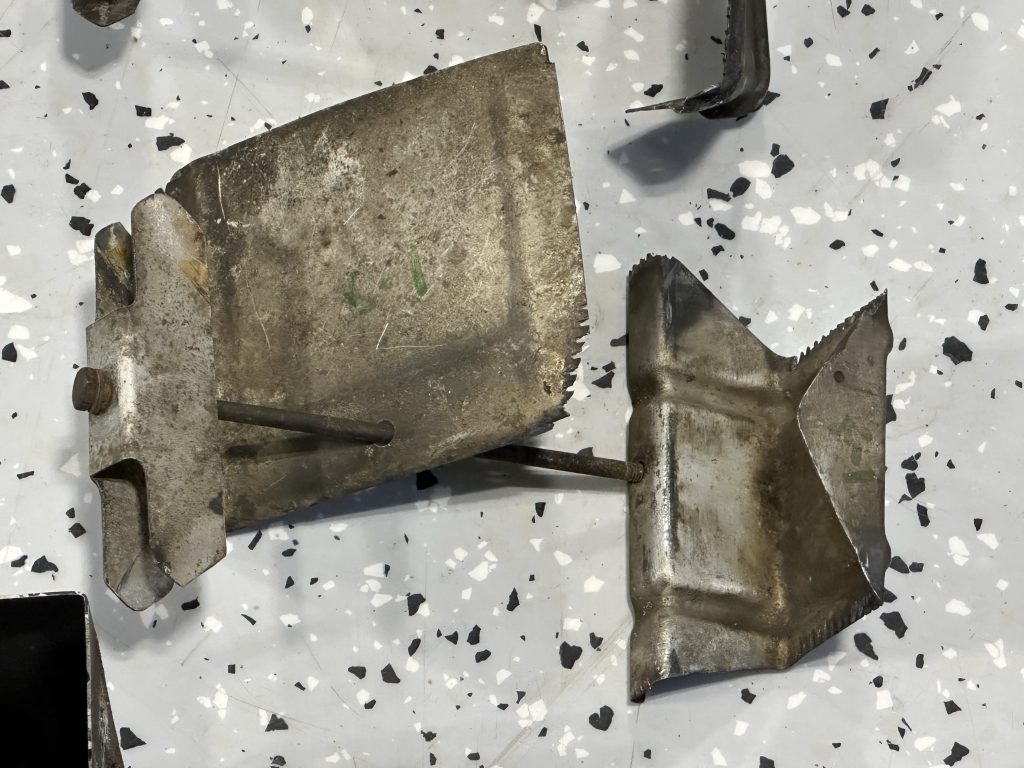 BAFFLE SET - ENGINE (CONTINENTAL 0-470R) COMPLETE