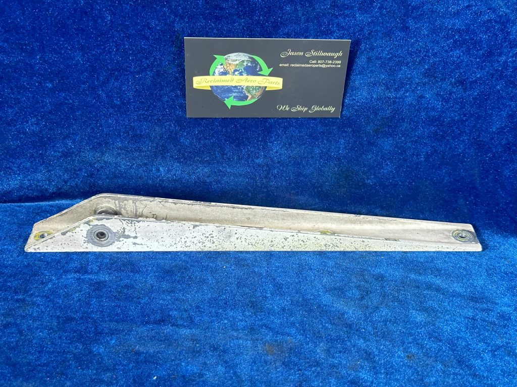 BRACKET ASSY - MAIN GEAR DOOR INBRD BRACKET ASSY - MAIN GEAR DOOR INBRD