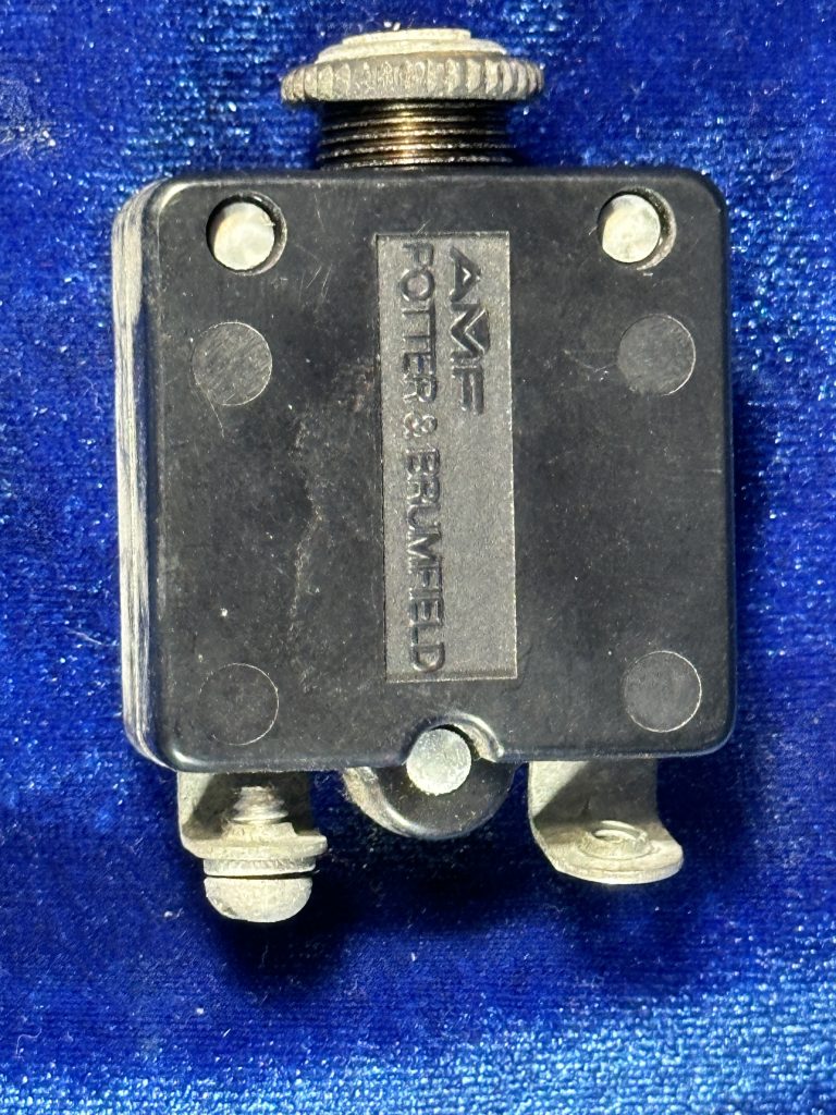 CIRCUIT BREAKER - 10 amp