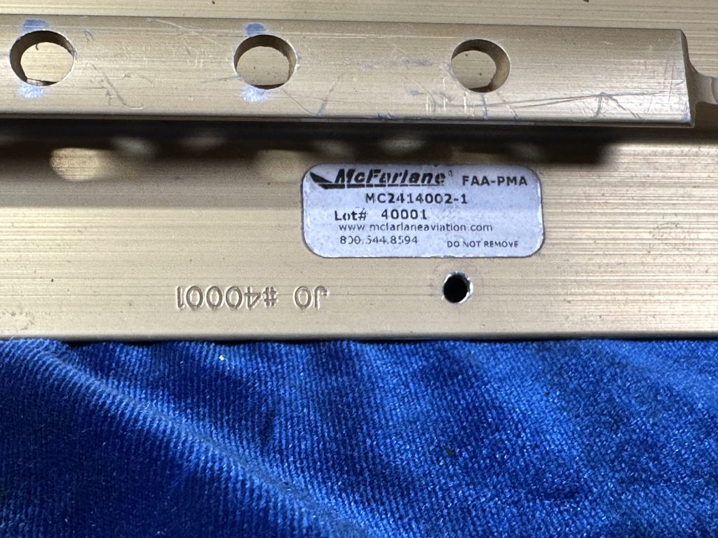 SEAT RAIL - LH OUTBRD (NO WEAR)