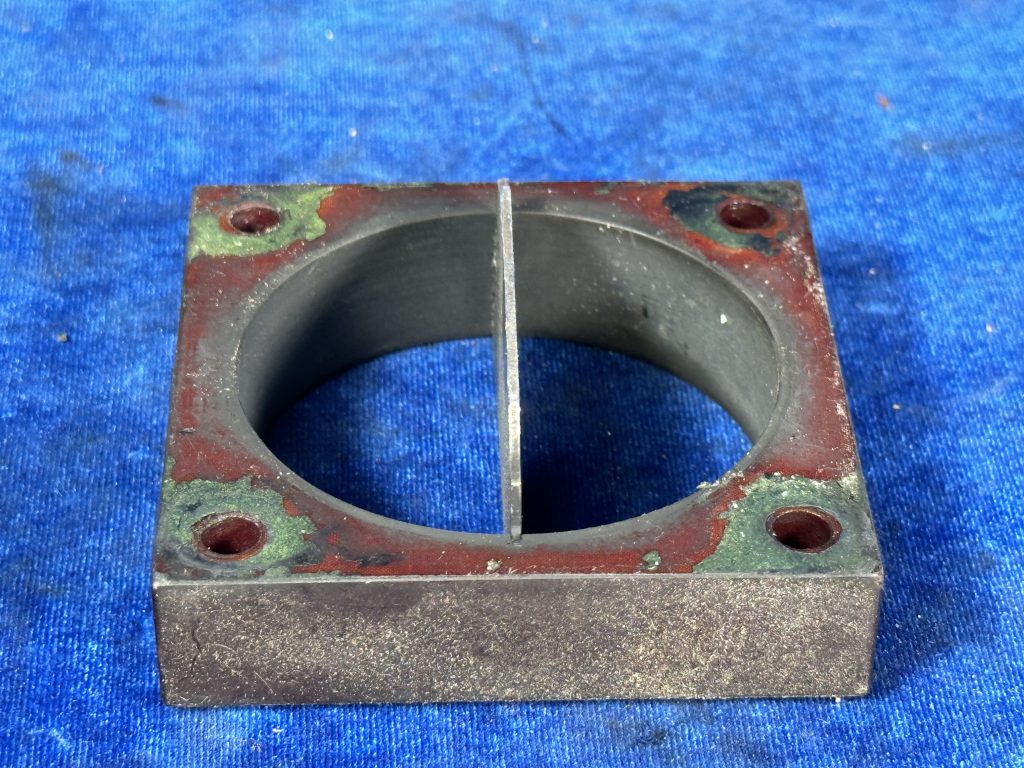 SPACER - CARB AIR INTAKE WITH AIR GUIDE