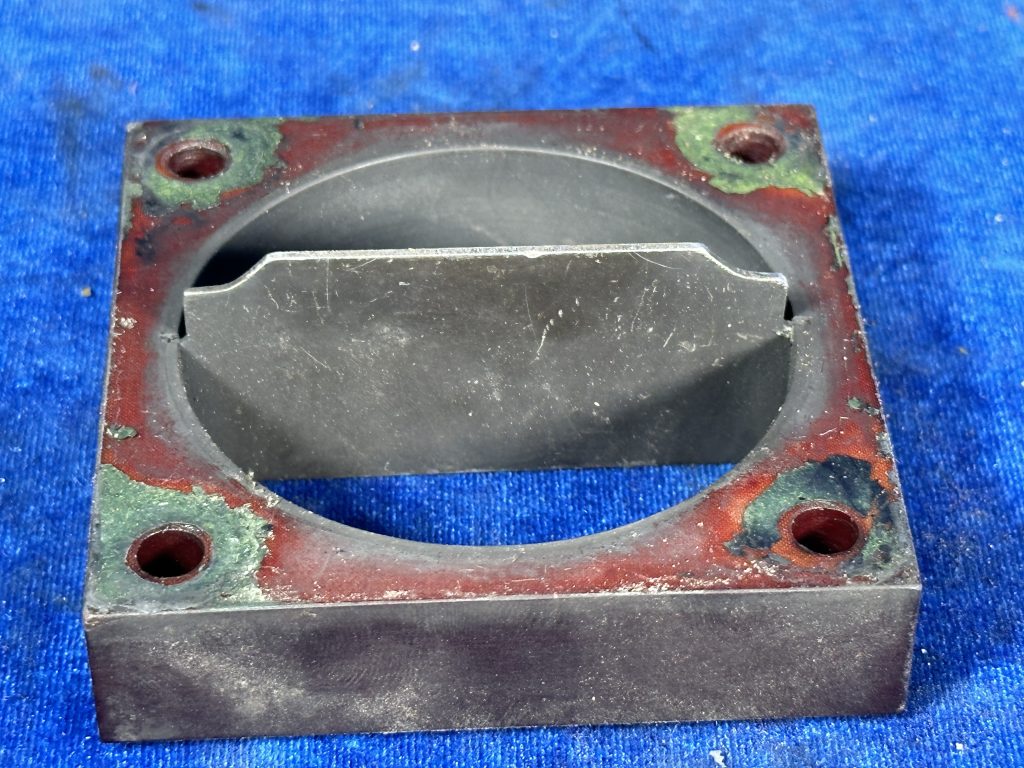 SPACER - CARB AIR INTAKE WITH AIR GUIDE