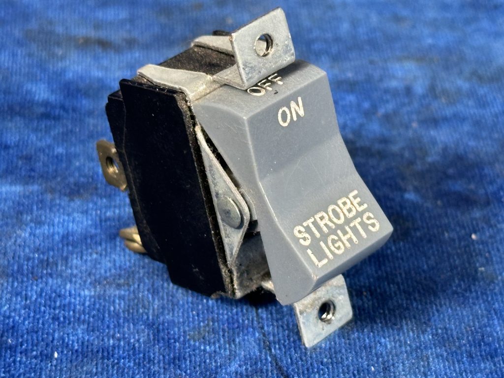 SWITCH - STROBE LIGHT