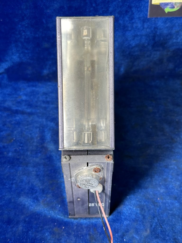 STROBE ASSY  RH TIP - 21volt (TESTED FUNCTIONAL) 