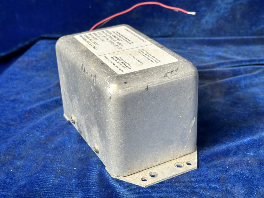 STROBE POWER SUPPLY (WHELEN) 14-28volt - TESTED FUNCTIONAL