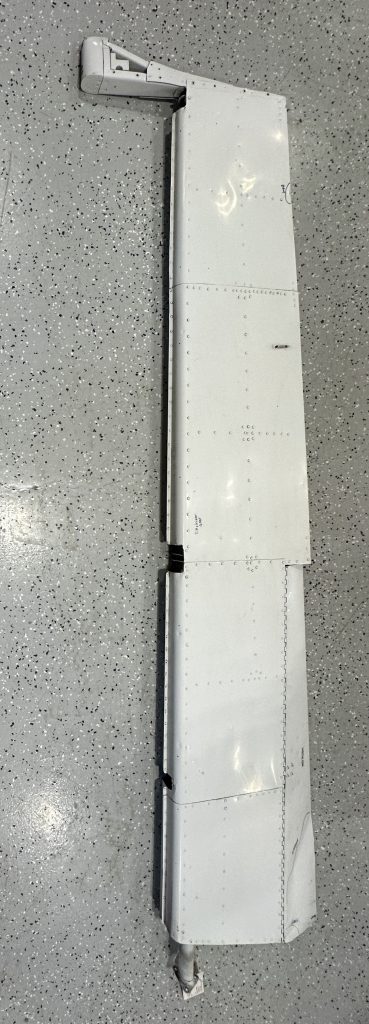 RH ELEVATOR ASSY WITH TRIM TAB (DAMAGED) RH ELEVATOR ASSY WITH TRIM TAB (DAMAGED)