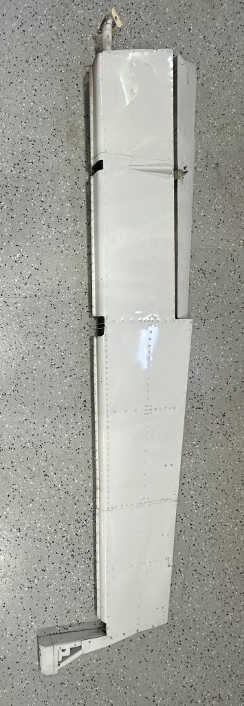 RH ELEVATOR ASSY WITH TRIM TAB (DAMAGED) RH ELEVATOR ASSY WITH TRIM TAB (DAMAGED)