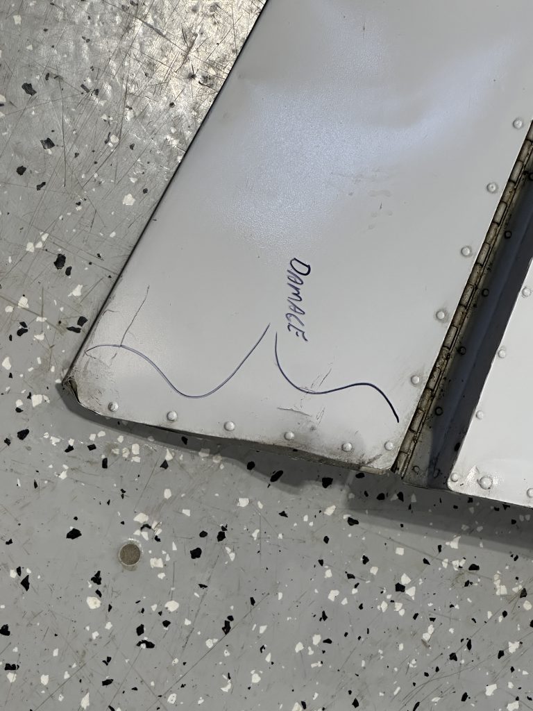 RH ELEVATOR ASSY WITH TRIM TAB (DAMAGED) RH ELEVATOR ASSY WITH TRIM TAB (DAMAGED)