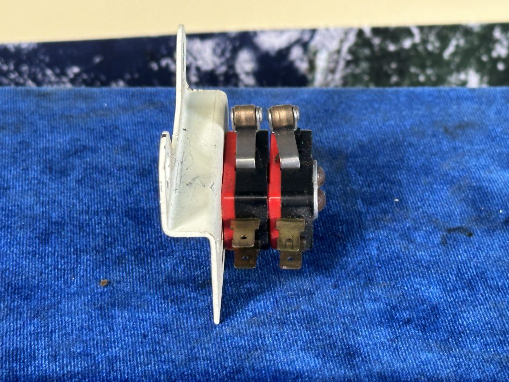 SWITCH (QTY 2) WITH MOUNTING BRACKET