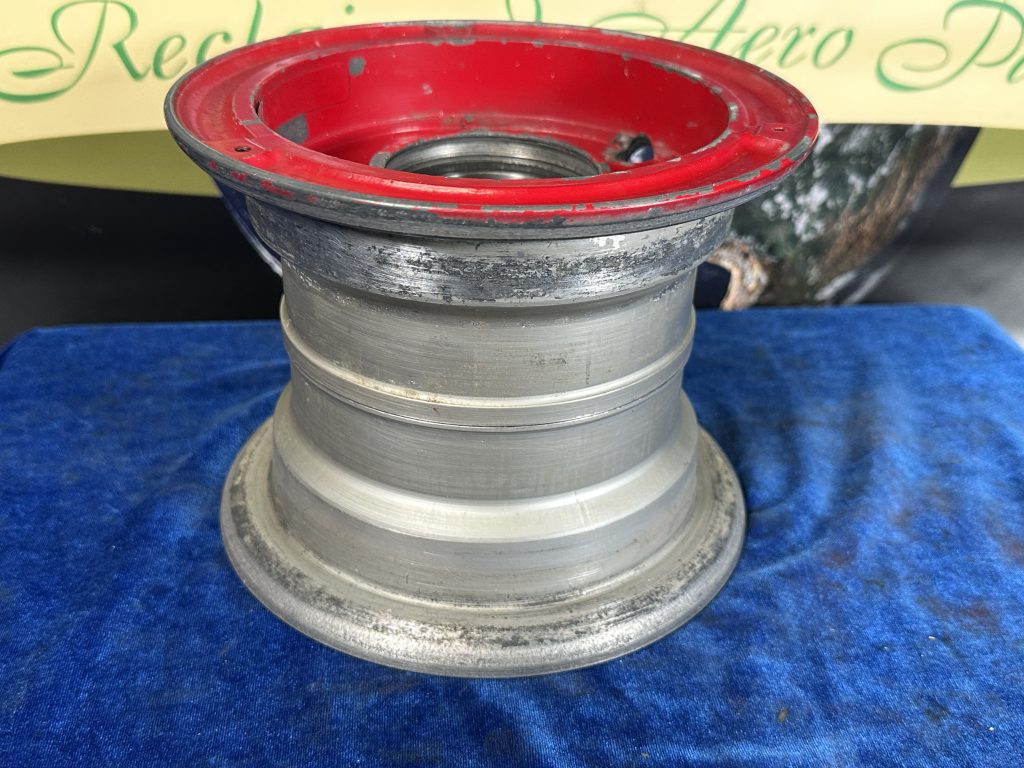 WHEEL ASSY 6.00-6 (CLEVELAND) 2 WHEEL ASSY 6.00-6 (CLEVELAND) 2