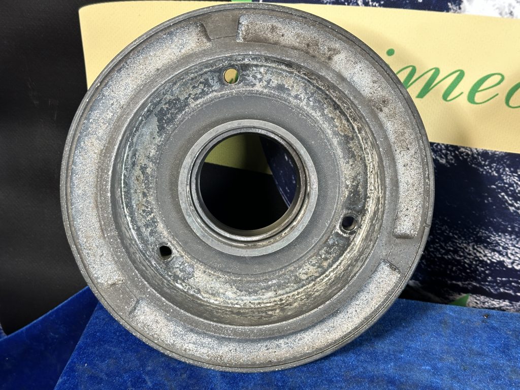 WHEEL ASSY 6.00-6 (CLEVELAND) WHEEL ASSY 6.00-6 (CLEVELAND)