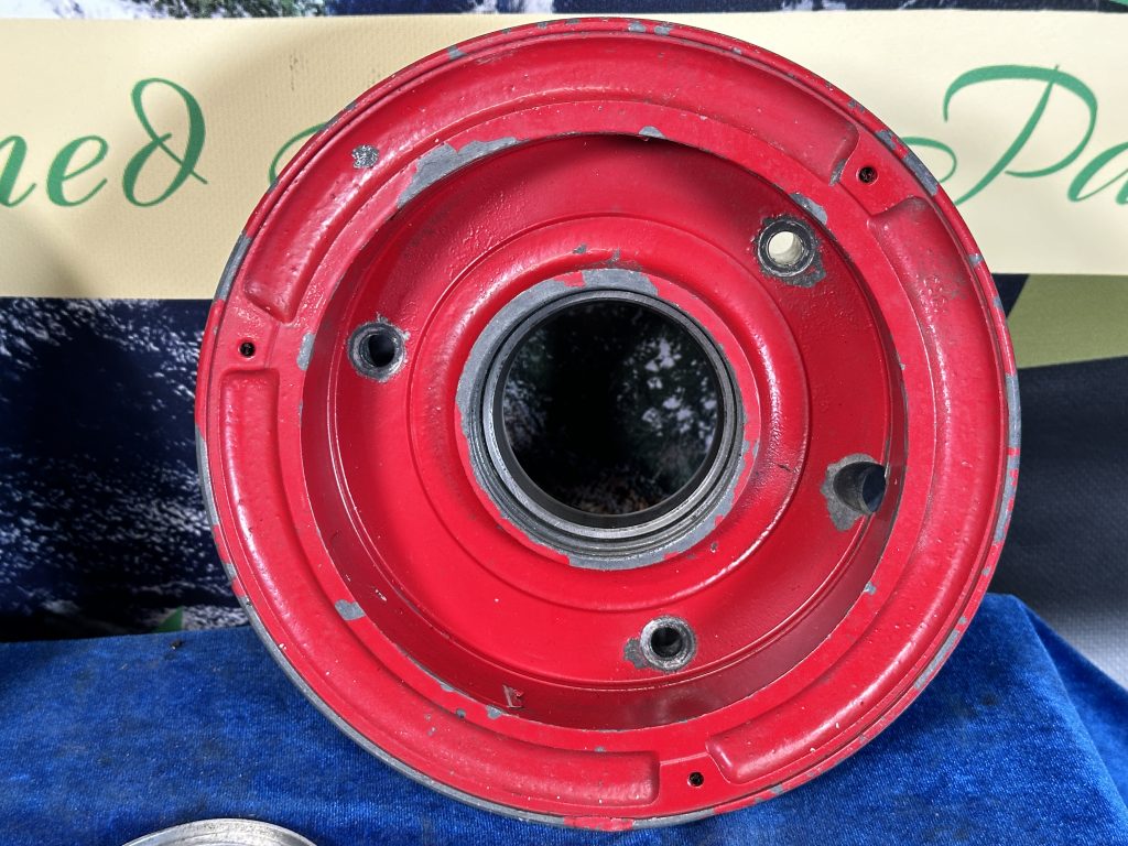 WHEEL ASSY 6.00-6 (CLEVELAND) WHEEL ASSY 6.00-6 (CLEVELAND)