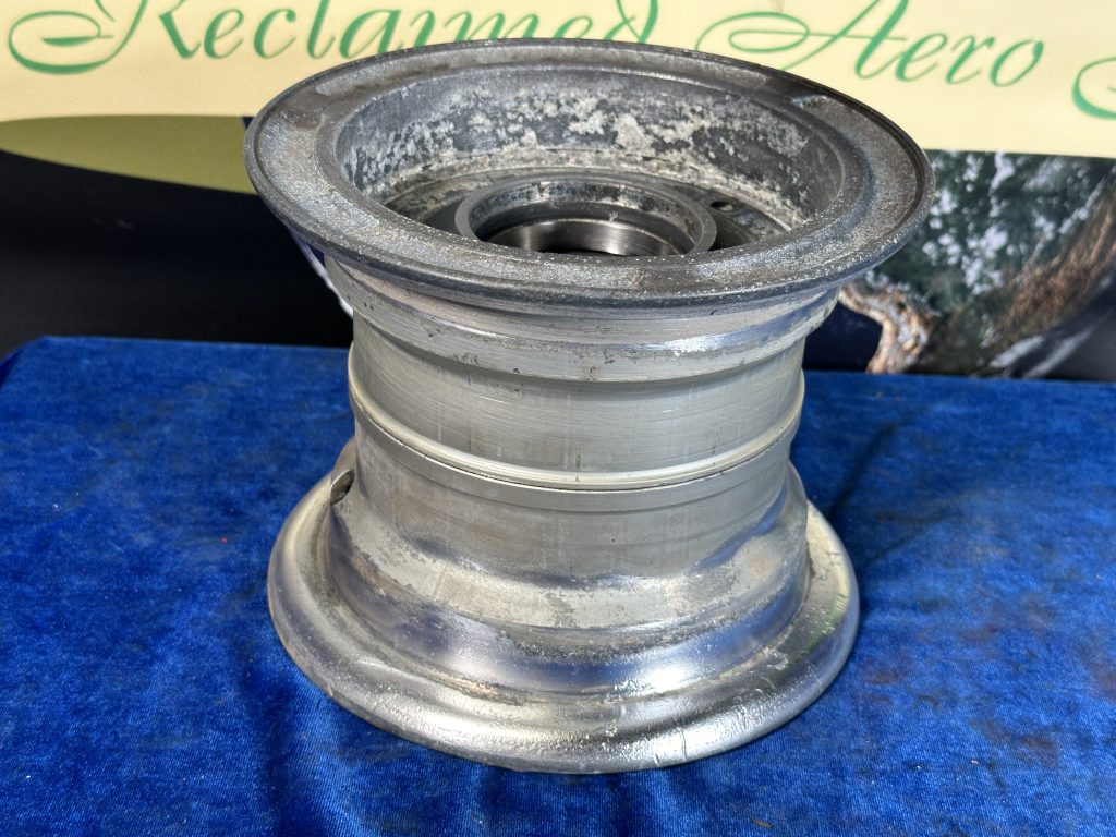 WHEEL ASSY 6.00-6 (CLEVELAND) WHEEL ASSY 6.00-6 (CLEVELAND)