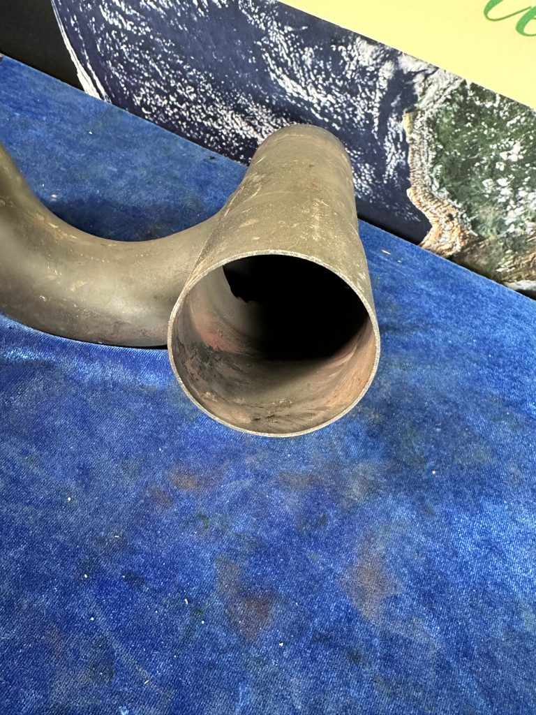 EXHAUST RISER - LH CENTER