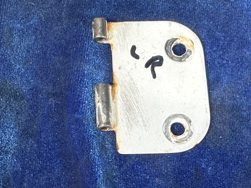 HINGE HALF - RH UPPER FWD AIRFRAME HINGE HALF - RH UPPER FWD AIRFRAME