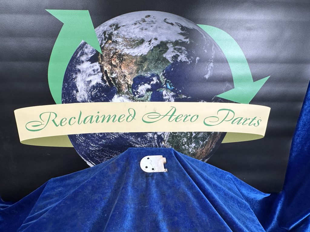 HINGE HALF - LH UPPER FWD AIRFRAME