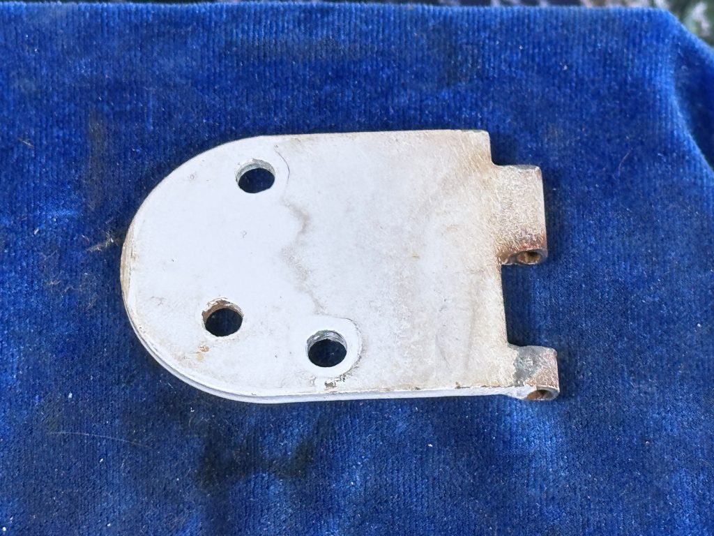 HINGE HALF - LH UPPER FWD AIRFRAME