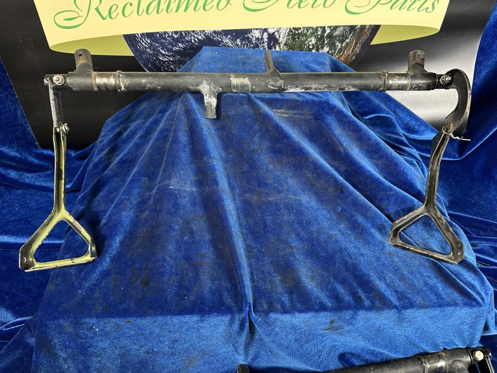 WELD ASSY - LH & RH RUDDER CONTROL WITH LINK ASSY WELD ASSY - LH & RH RUDDER CONTROL WITH LINK ASSY