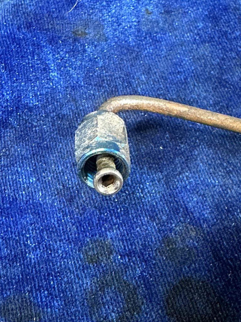 LINE ASSY - HOUR METER SWITCH TO INSTRUMENT PANEL LINE ASSY - HOUR METER SWITCH TO INSTRUMENT PANEL