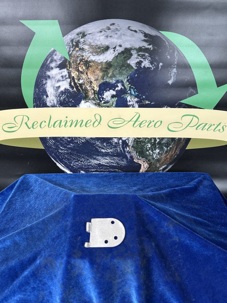 HINGE HALF- LH FUSELAGE UPPER