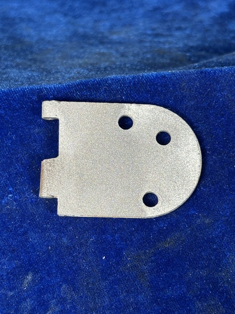 HINGE HALF- LH FUSELAGE UPPER