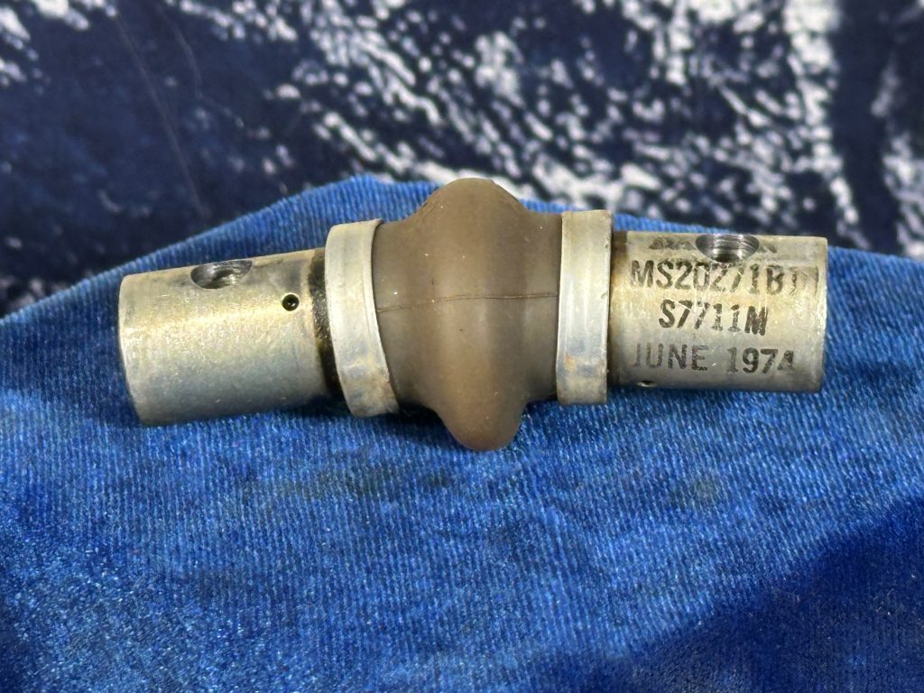 U-JOINT - CONTROL COLUMN (APEX)