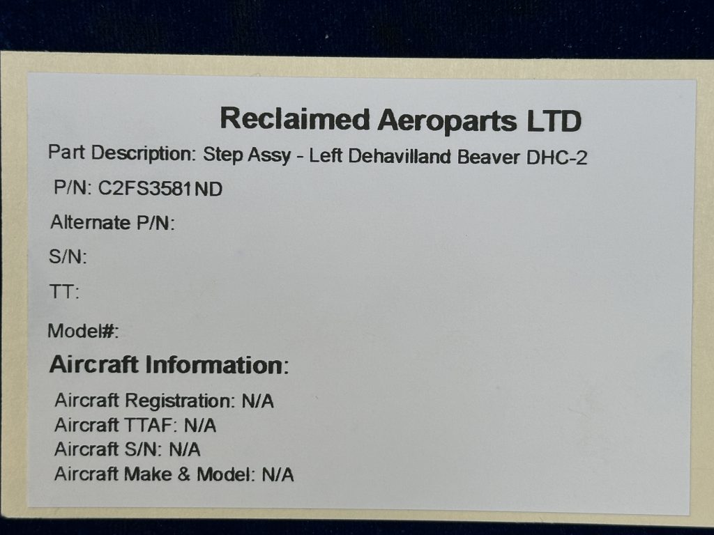 STEP ASSY - LEFT DEHAVILLAND BEAVER DHC-2