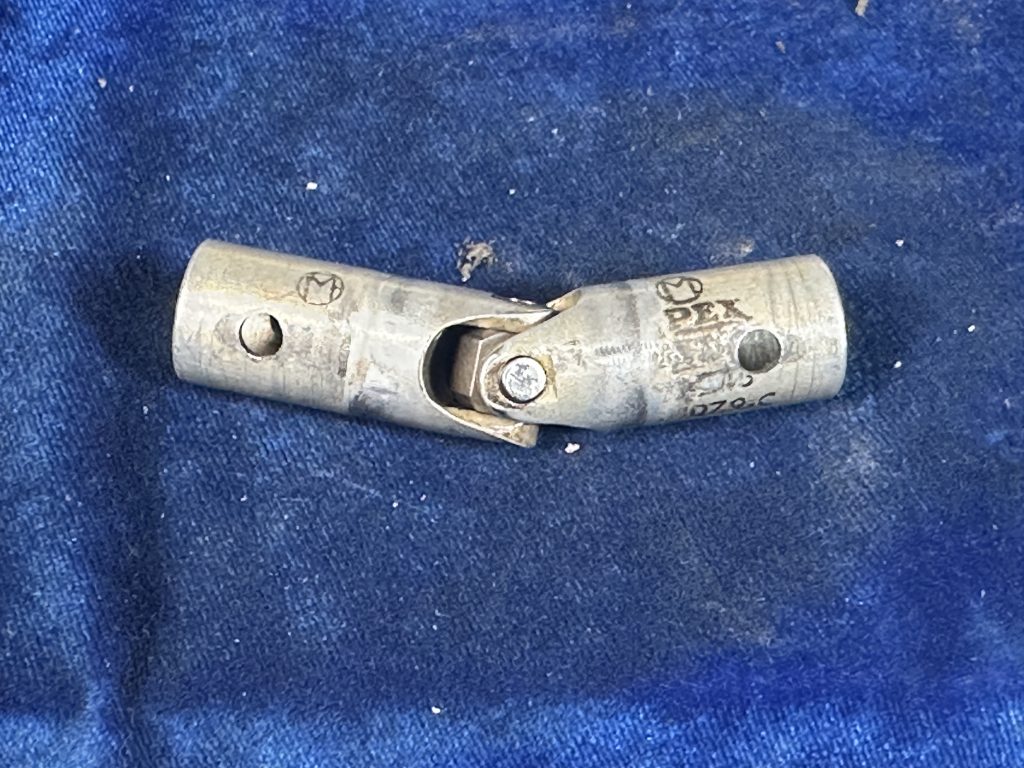 JOINT - UNIVERSAL (CONTROL COLUMN) JOINT - UNIVERSAL (CONTROL COLUMN)