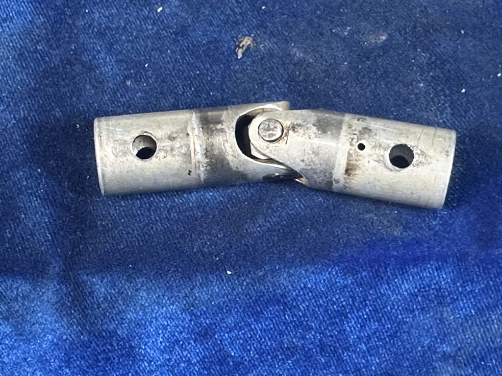 JOINT - UNIVERSAL (CONTROL COLUMN) JOINT - UNIVERSAL (CONTROL COLUMN)