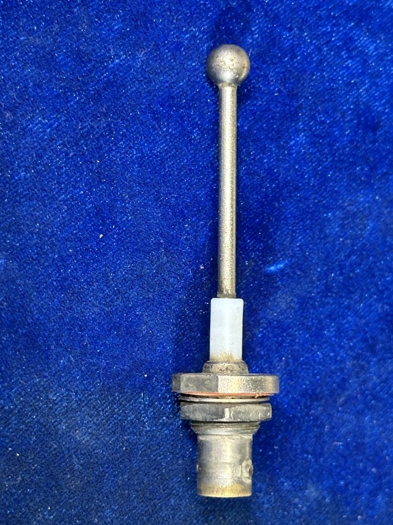 ANTENNA - TRANSPONDER DME (COMANT)