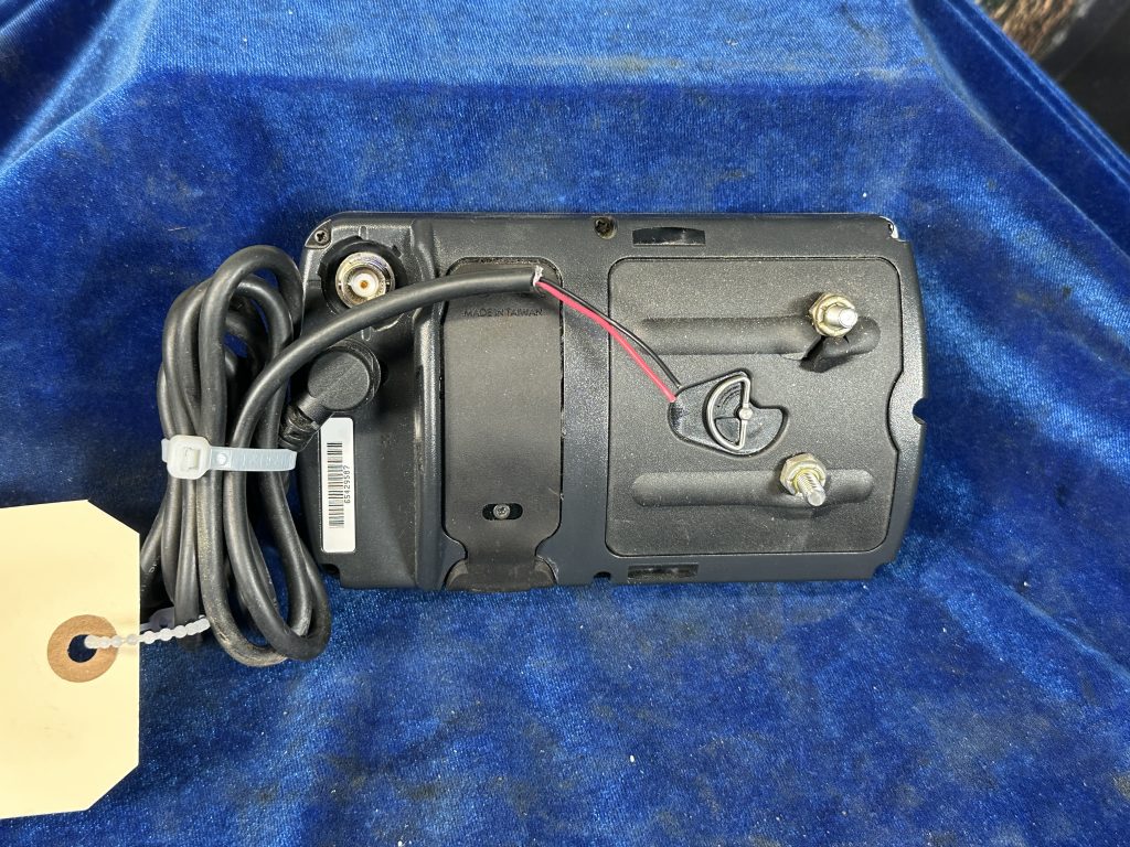 GPS (GARMIN) WITH POWER CORD