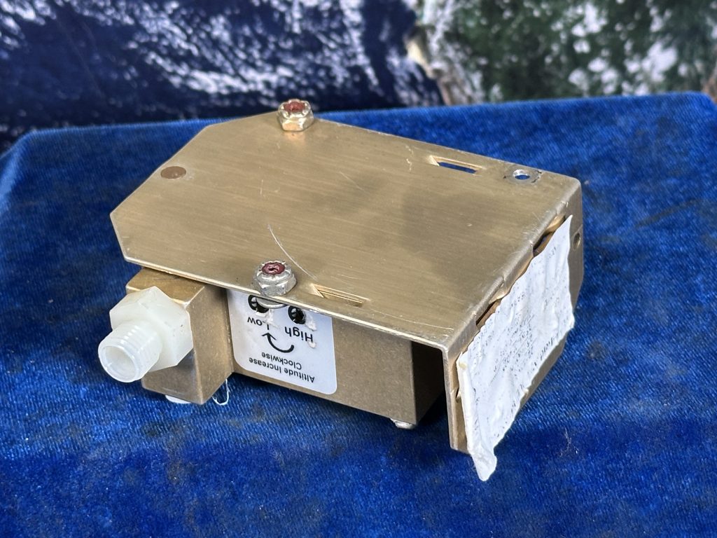 ALTITUDE ENCODER 10-30 volts(TRANS CAL INDUSTRIES)
