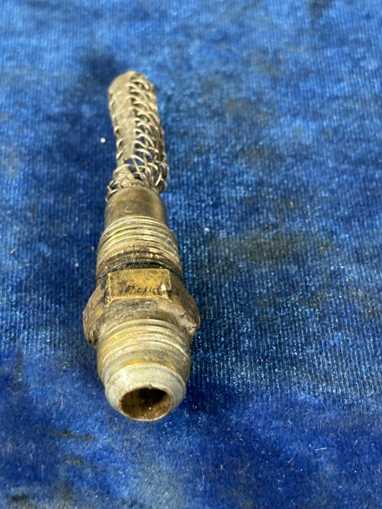 STRAINER - FUEL TANK