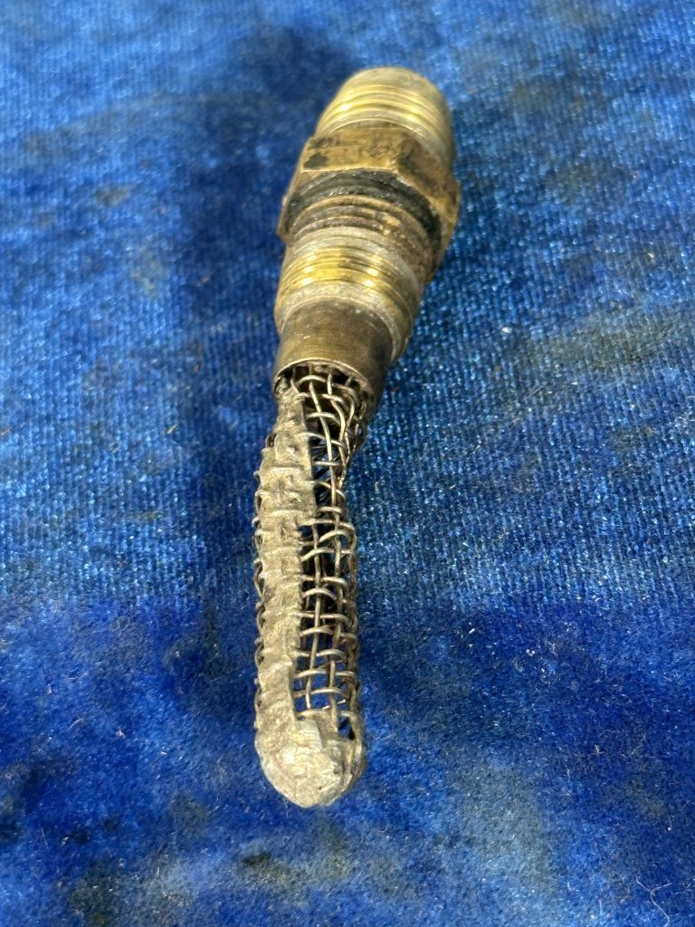 STRAINER - FUEL TANK