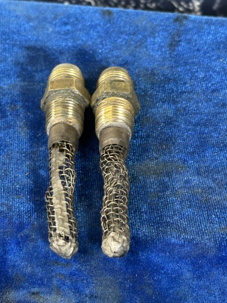 STRAINER - FULE TANK QTY 2