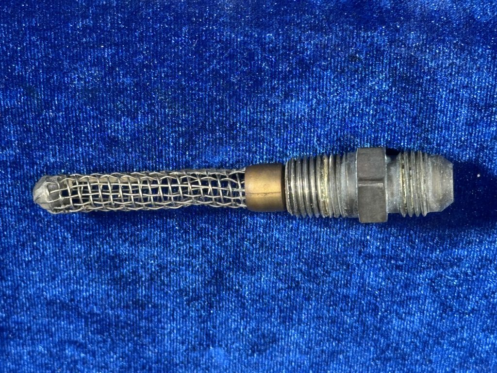 STRAINER - FUEL TANK