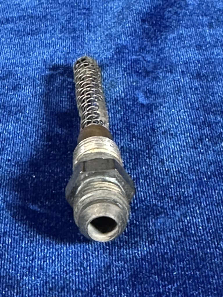 STRAINER - FUEL TANK