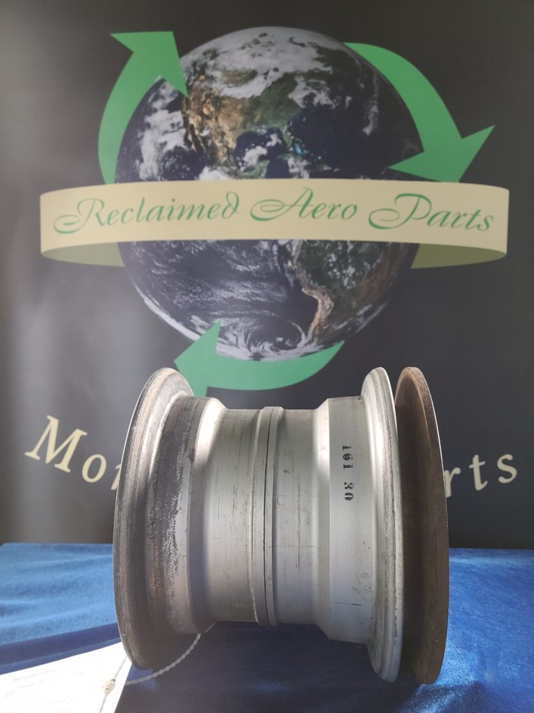 CLEVELAND MAIN WHEEL R/H AND BRAKE DISK