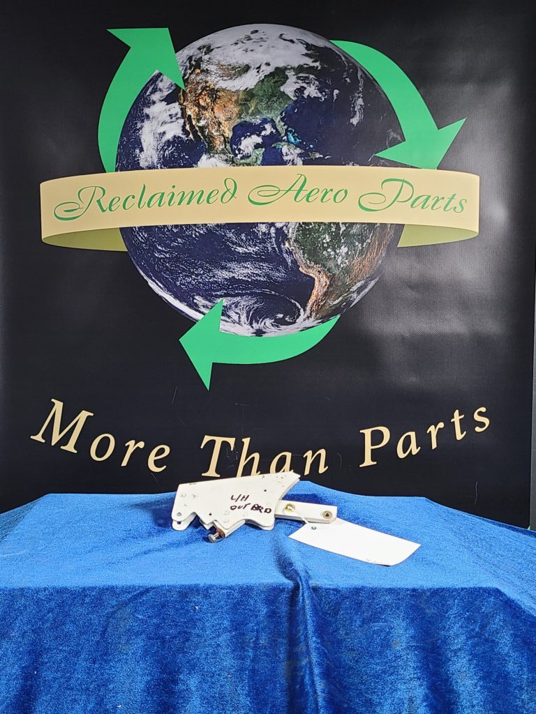 ARM - FLAP HINGE L/H WITH FAIRING