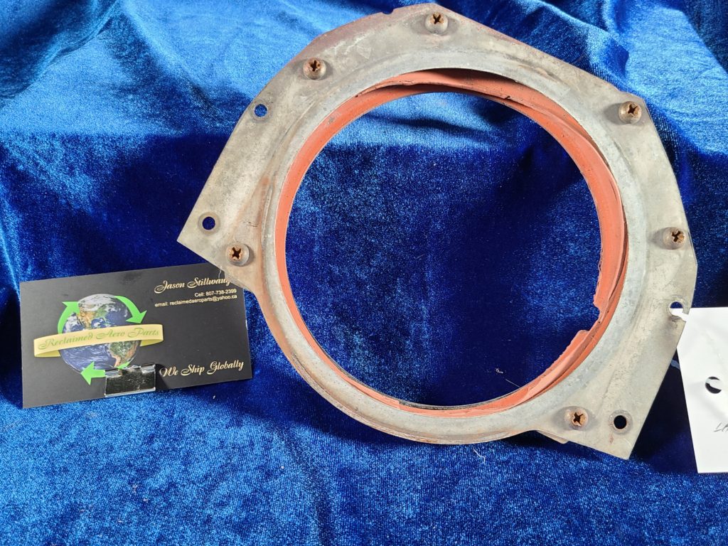 BRACKET ASSY  LDG LIGHT FWD / AFT