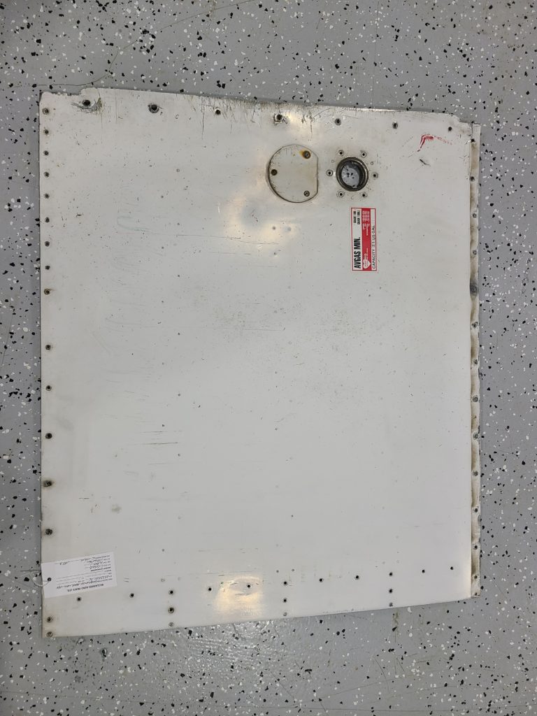 COVER ASSY - TANK WELL R/H