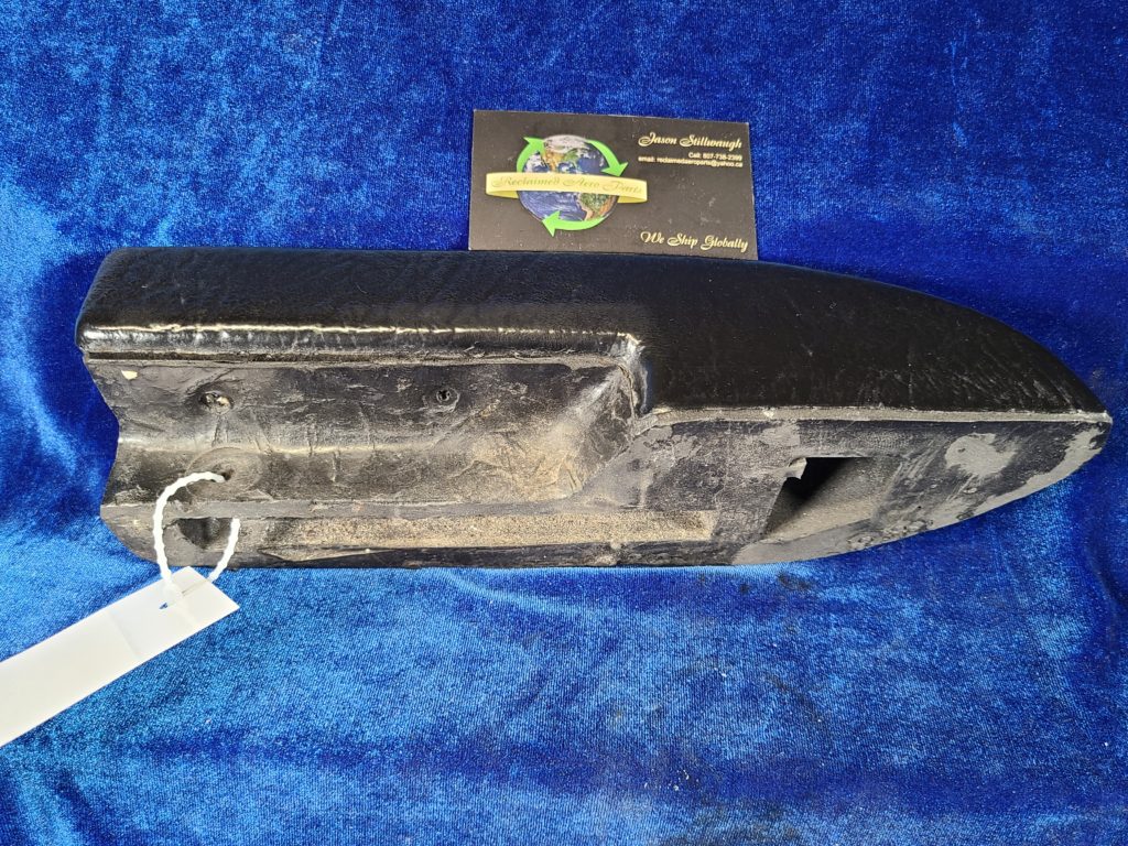 ARMREST - PILOT DOOR